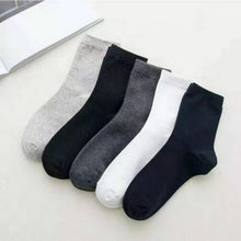 Charger l&#39;image dans la galerie, 5Pairs/lot=10pieces Spring Autumn Fashion Socks Business Male Casual Long Tube Breathable Mens Cotton Socks 5 Colors