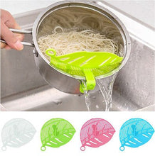 Charger l'image dans la galerie, Hot 1 PC feuille forme Durable pratique en plastique cuisine riz haricots pois lavage tamis cuisine lavage outil de nettoyage Gadget Clips filtre